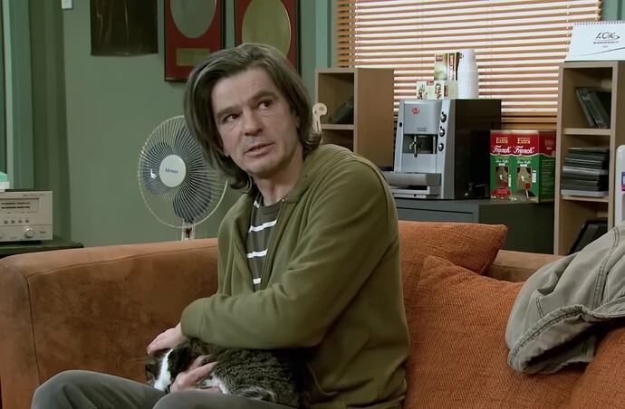 Lud, zbunjen, normalan, Faruk